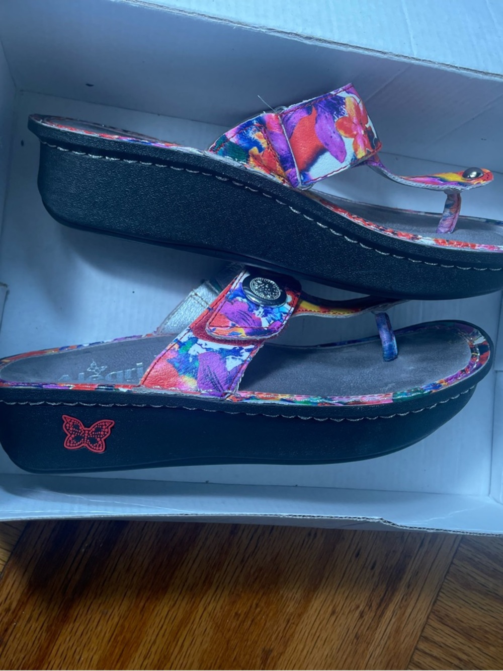 Alegria Carina Iris Floral Leather Thong Sandal 36 - Picture 6 of 7